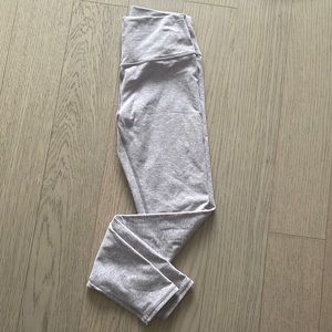 Alo Soft Light lavender Leggings Small